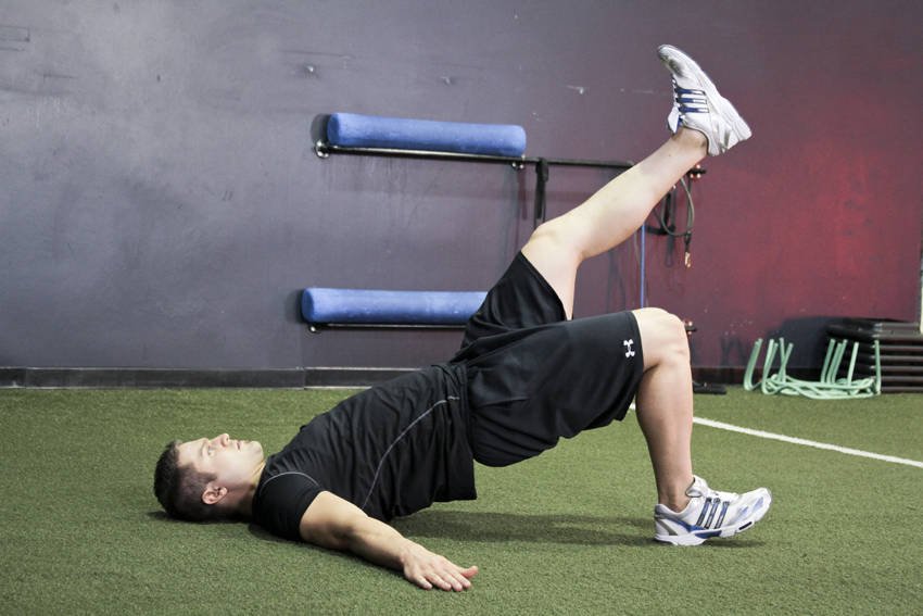 Glutes: Single-Leg Glute Bridge - end position