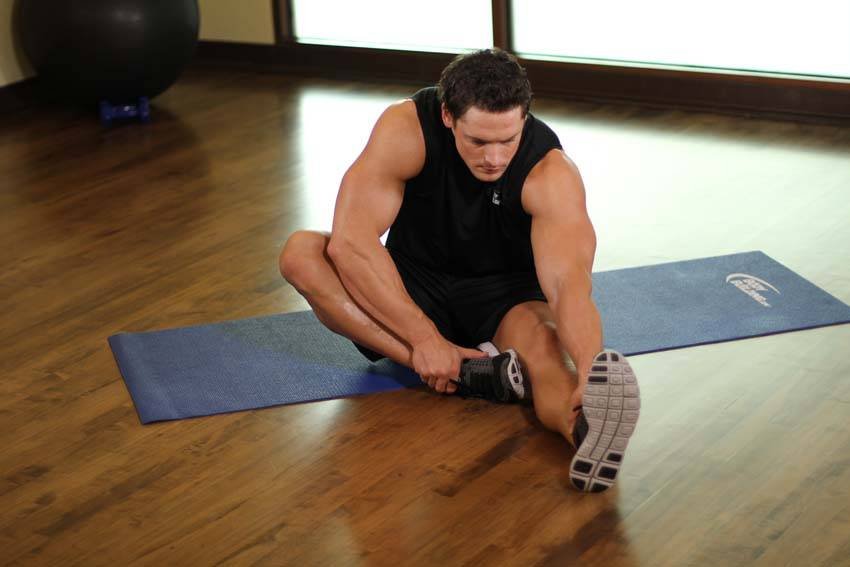 Seated Hamstring Stretch — post-session, 4 x 30 s - start position